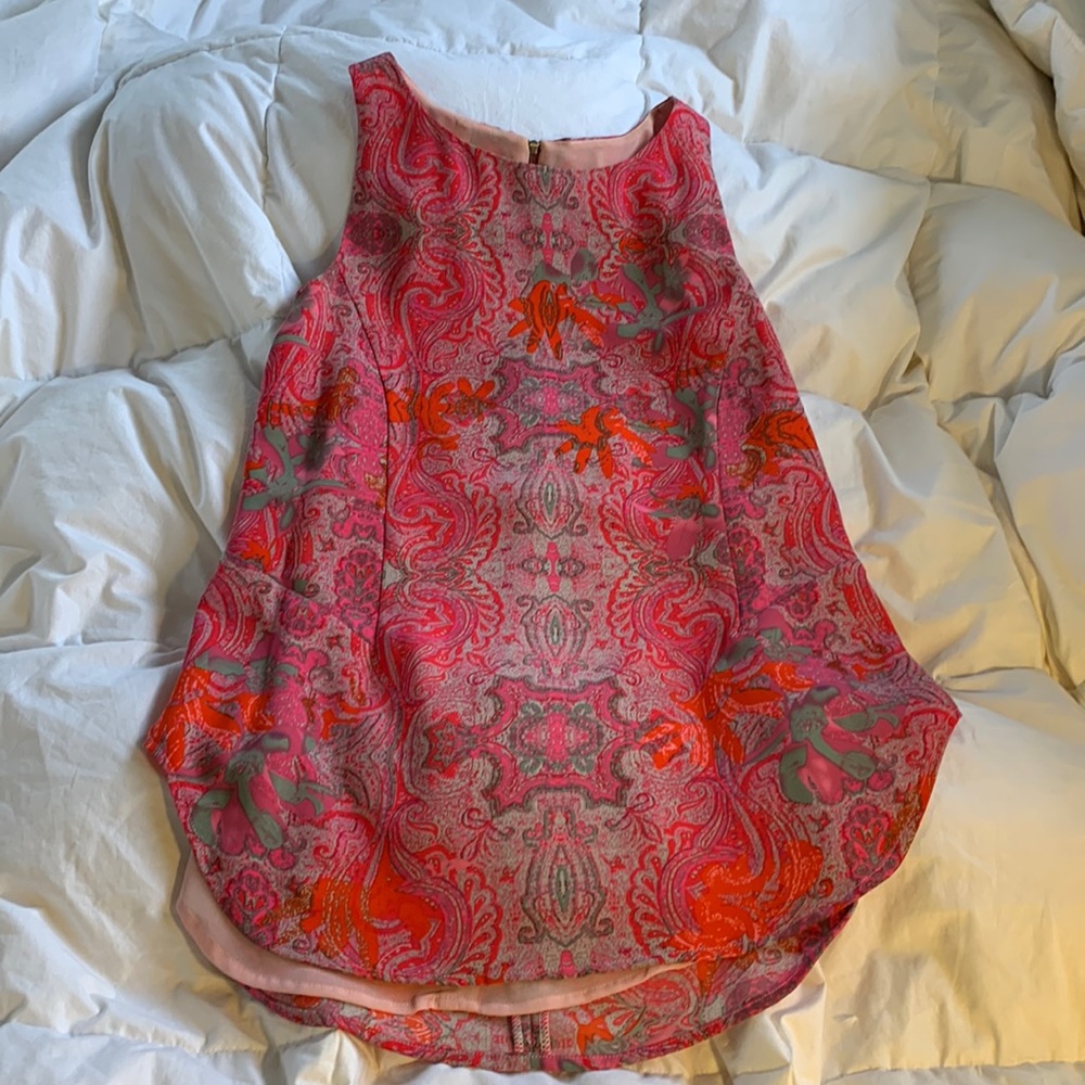 Beautiful CABI Tunic Pink Orange Mint Green Batik Print Sleeveless Top Like New!